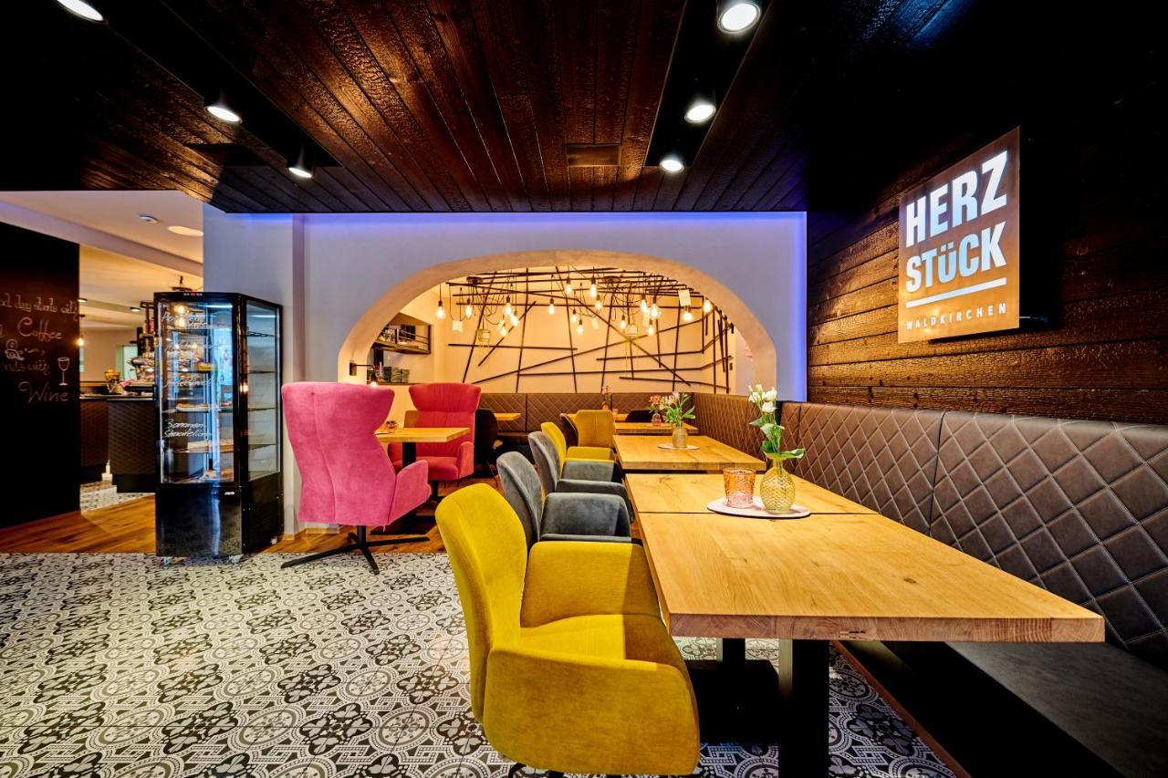 Hotel & Restaurant Herzstueck Вальдкирхен Экстерьер фото